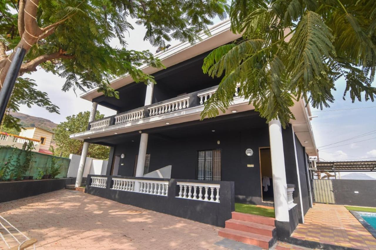 Empyrean Stay Ll 3Bhk Ll Black Horse Villa Ll Ac Ll Private Pool Ll Wifi II Lux Ll โลนาวาลา ภายนอก รูปภาพ