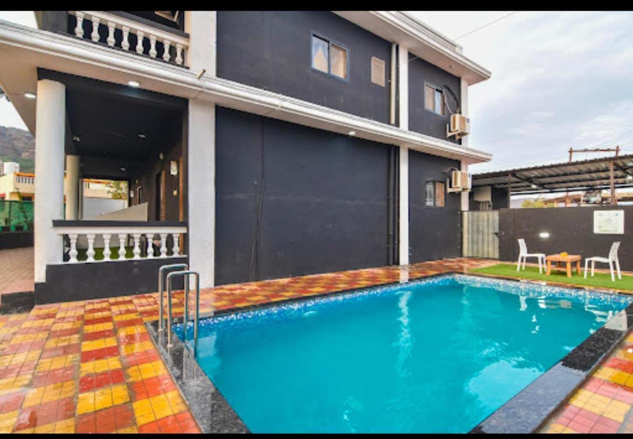 Empyrean Stay Ll 3Bhk Ll Black Horse Villa Ll Ac Ll Private Pool Ll Wifi II Lux Ll โลนาวาลา ภายนอก รูปภาพ