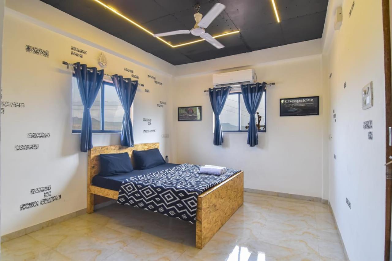 Empyrean Stay Ll 3Bhk Ll Black Horse Villa Ll Ac Ll Private Pool Ll Wifi II Lux Ll โลนาวาลา ภายนอก รูปภาพ