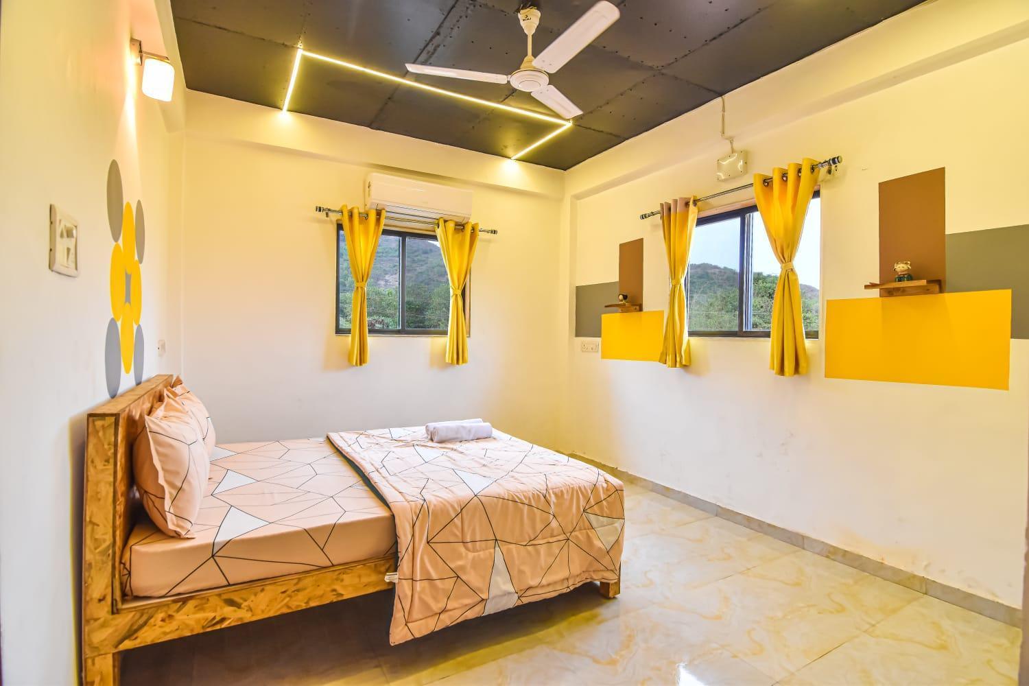Empyrean Stay Ll 3Bhk Ll Black Horse Villa Ll Ac Ll Private Pool Ll Wifi II Lux Ll โลนาวาลา ภายนอก รูปภาพ